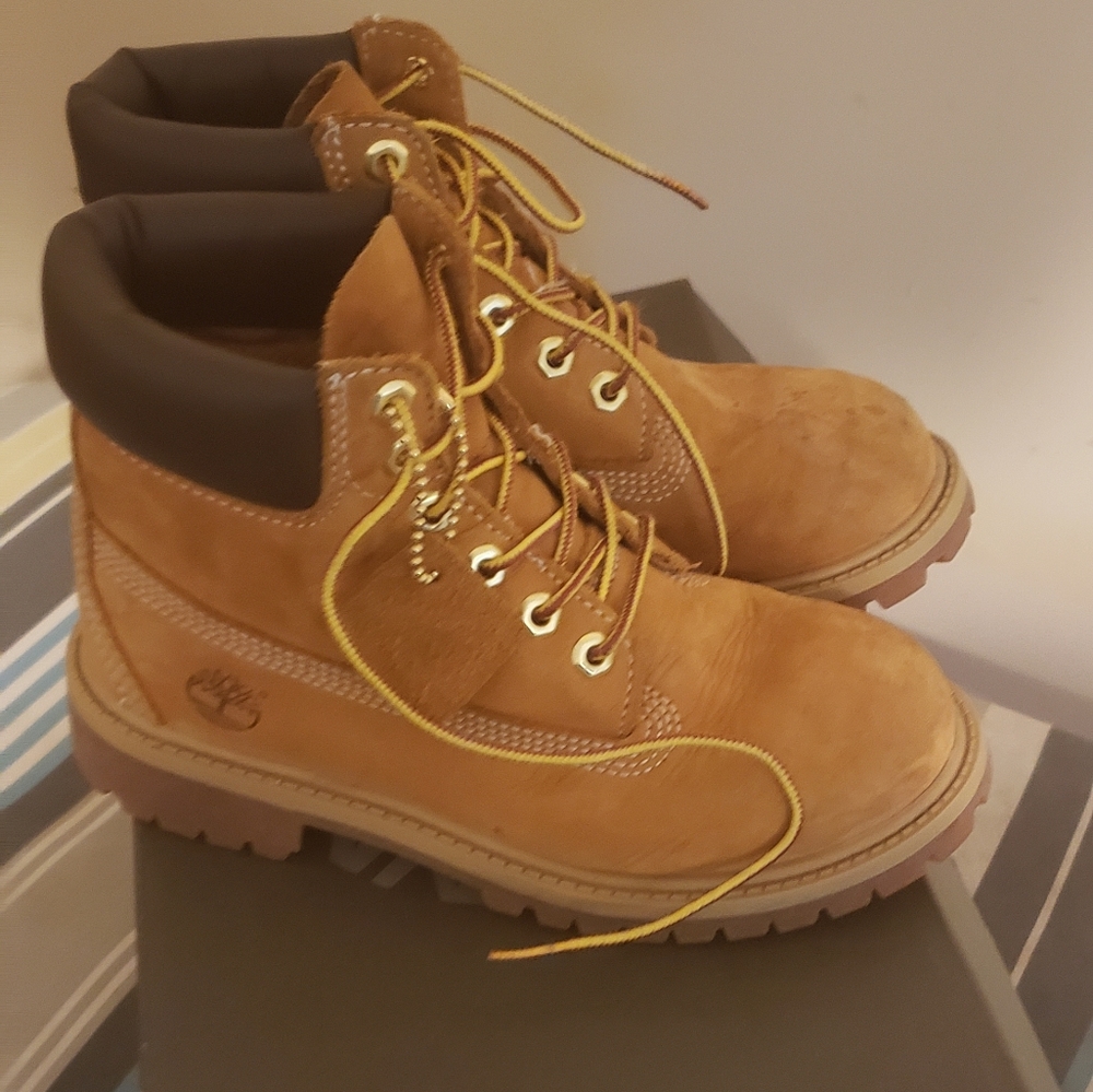 Boys Size 1 Construction Color Timberland Boots